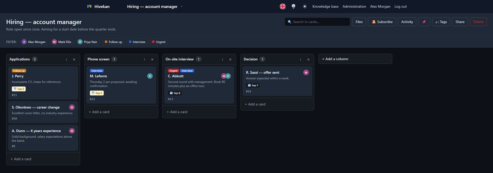 Un tableau de recrutement : colonnes, cartes, étiquettes, personnes assignées et filtres.